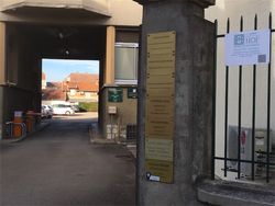 entree parking